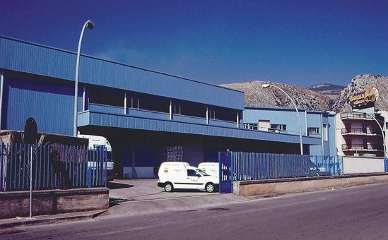 ingresso fabbrica di torrefazione caffè