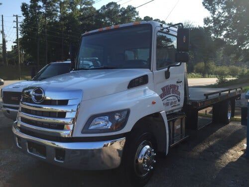 Wilson's Service Center Towing Truck - Auto Towing in Baldwin County, AL Wilson's Service Center Towing Truck - Auto Towing in Baldwin County, AL