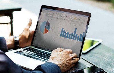 Elaborazione dati contabili tramite portatile