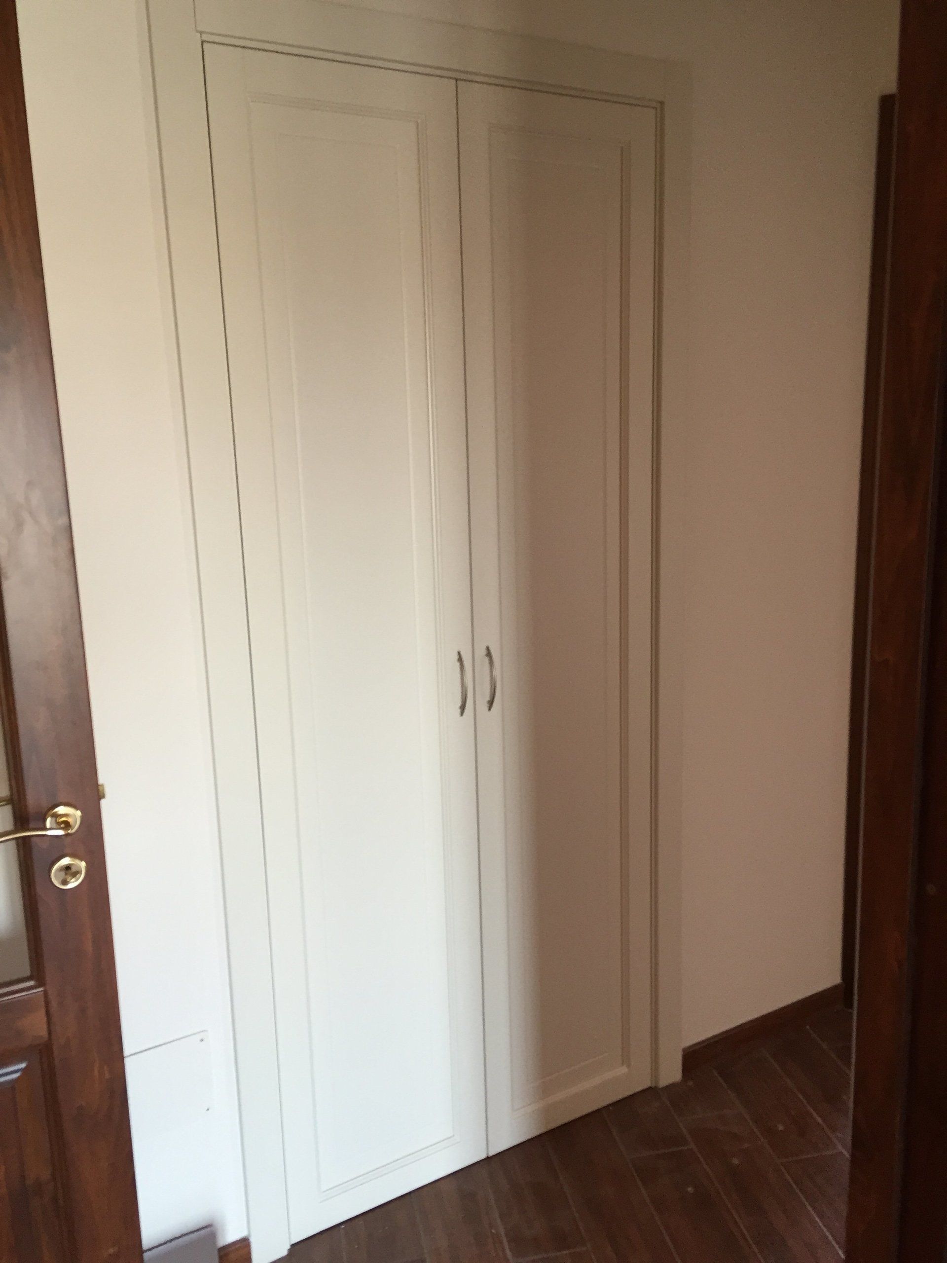 armadio in legno