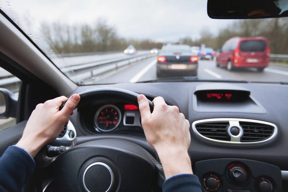 Car Driving | Indianapolis, IN | HIX Wrecker Service, Inc.