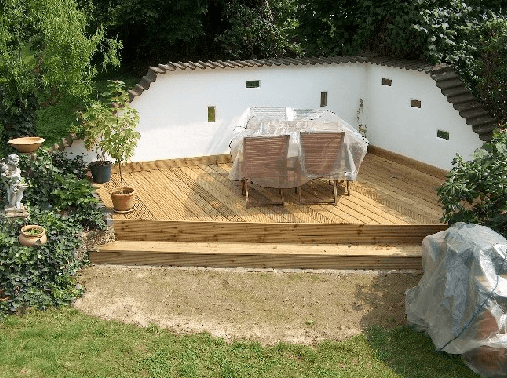 Terrasse im Garten