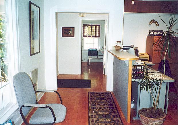Reception area - Veterinary Hospital in Issaquah, WA