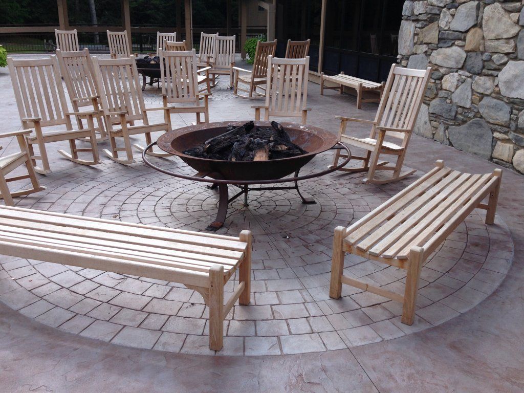Circle Cobblestone Patio — Horseshoe, NC — Carolina Concrete Designs Inc