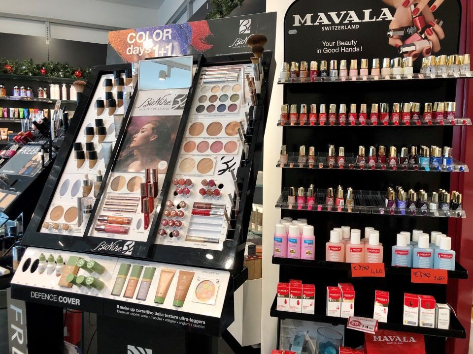 Esposizione di cosmetici