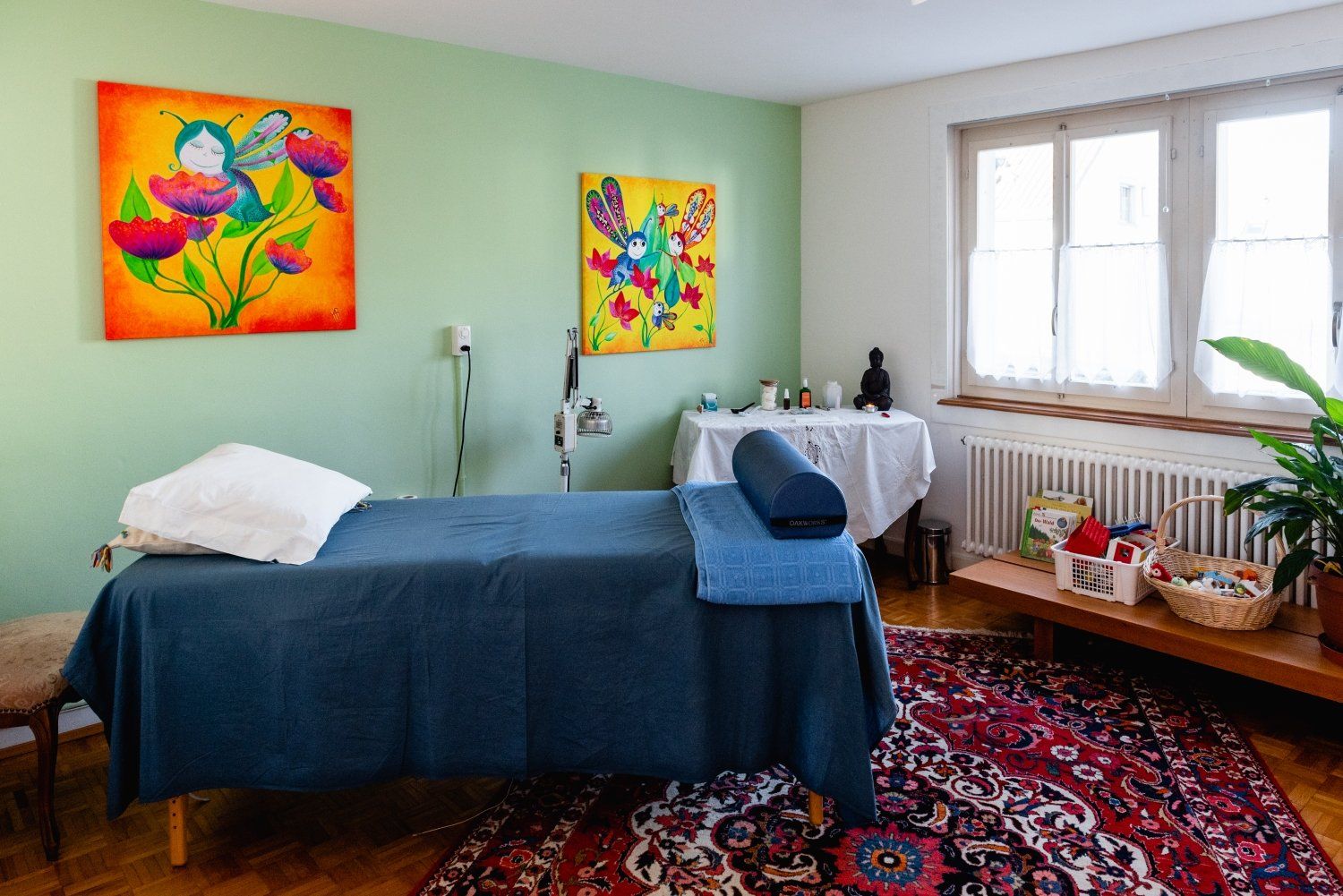 Massageraum mit Massagetisch 2