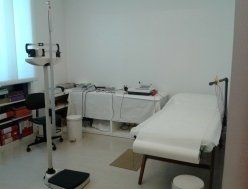 CENTRO DI FISIOLOGIA SPORTIVA lettino, visita, bilancia