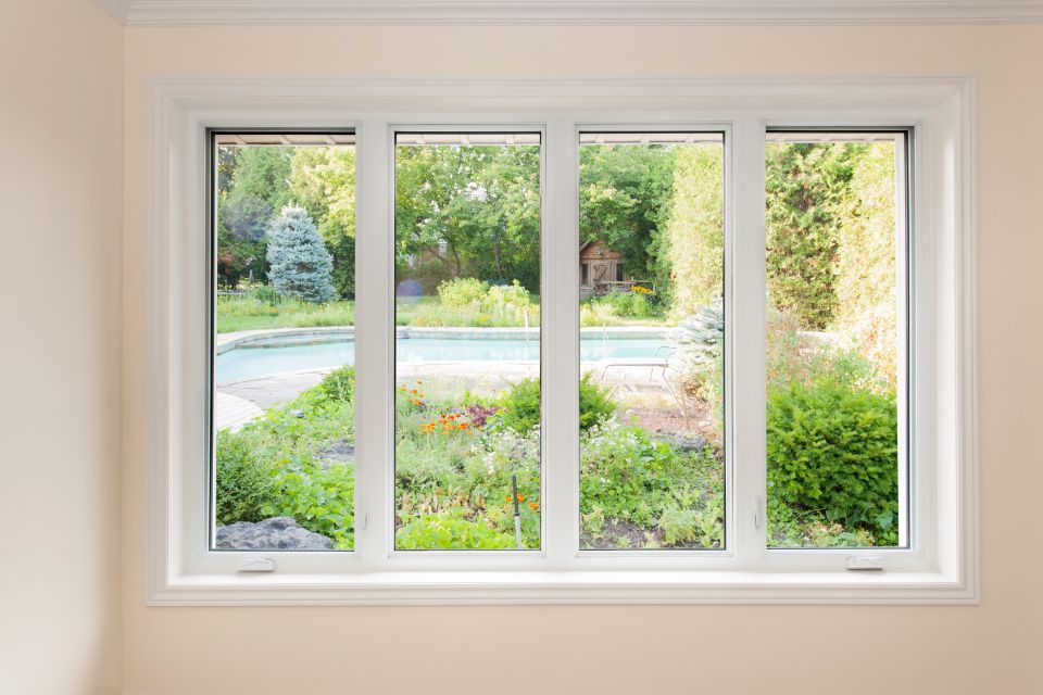 finestre in pvc e alluminio laccate di colore bianco
