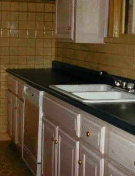 Before Refinished Wall Tile — N. Charleston, SC — Surface Specialists