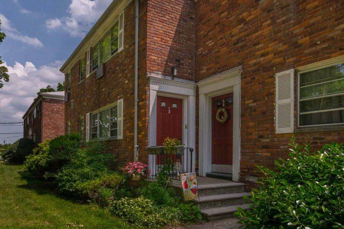 Park Lake Village Apartments