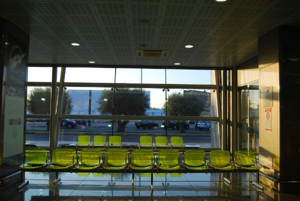 Sala d'attesa aeroporto di Brindisi
