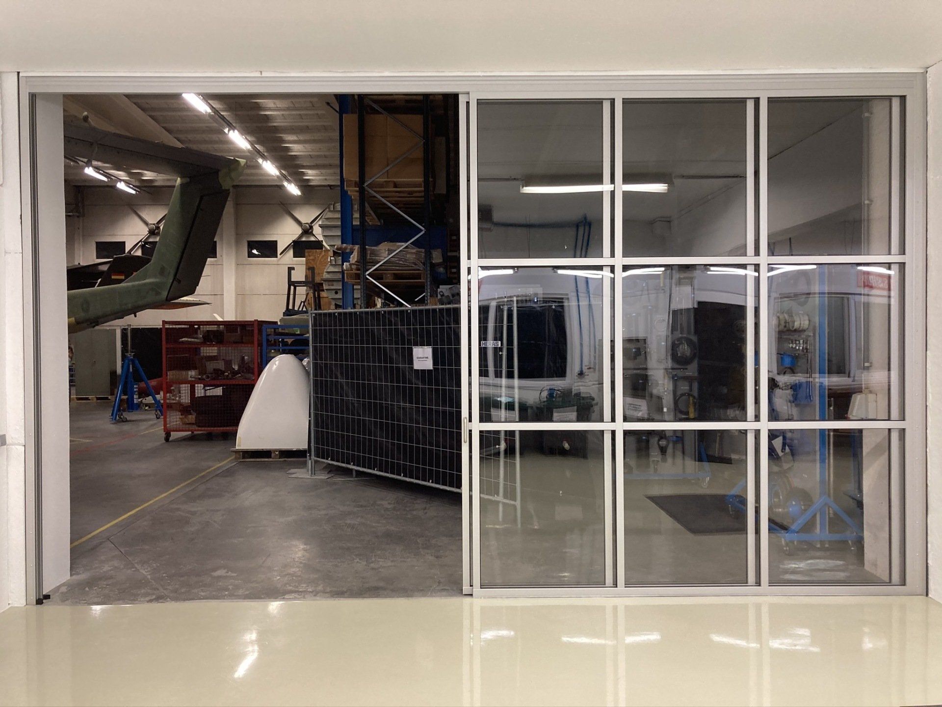 Openschuifbare wand in aluminiumprofielen