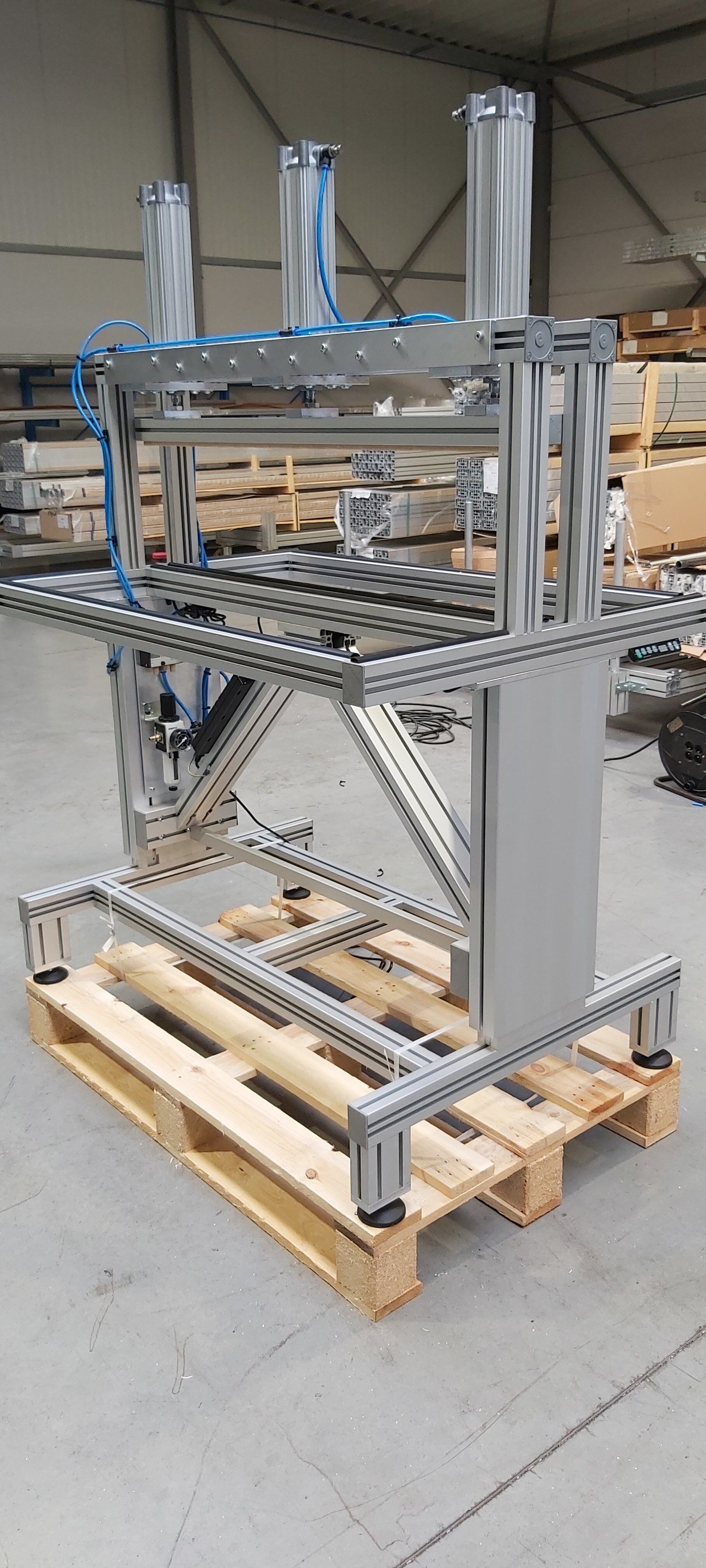 Montagetafel in aluminiumprofielen Alumes Ledegem