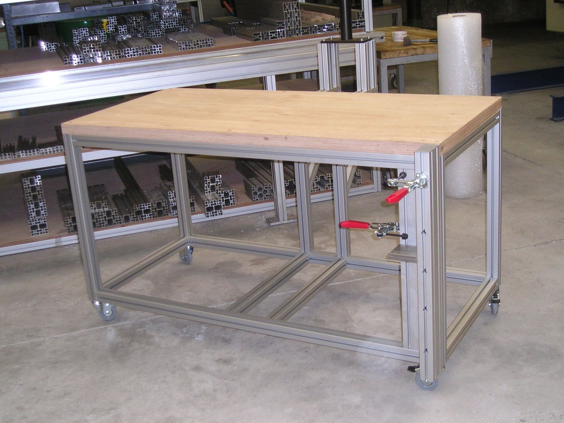 Werktafel in aluminiumprofielen