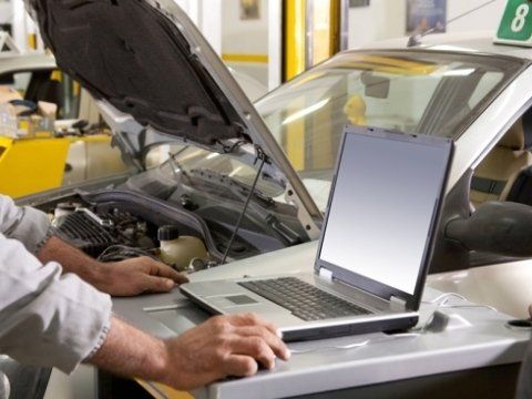 meccanico, autofficina, revisione veicolo, carrozzeria, centroauto