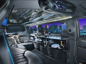 10 passenger limousine interior- East Bridgewater MA Extreme Limousine 10 passenger limousine interior- East Bridgewater MA Extreme Limousine