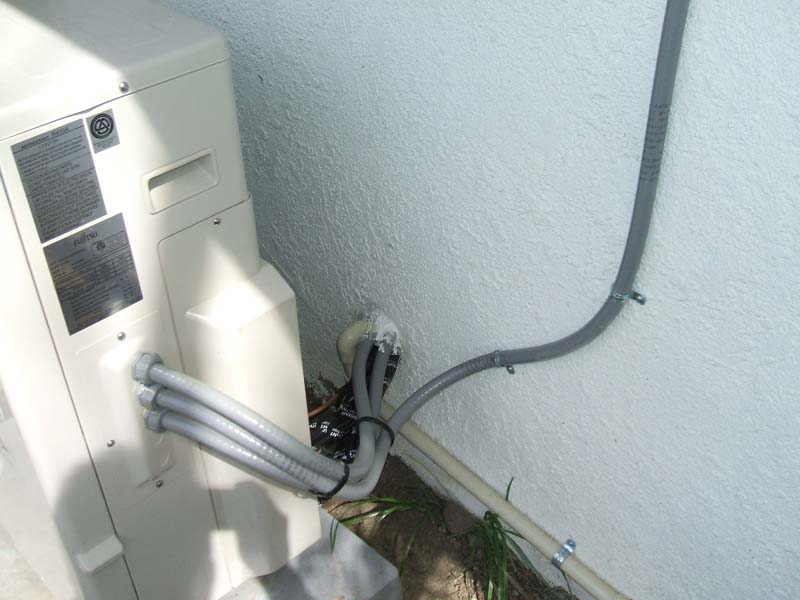 close_up_on_condenser