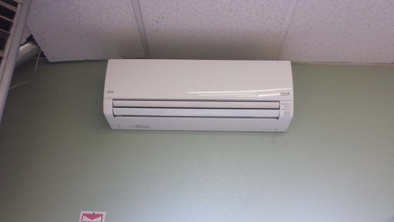 mini_split_installed_in_classroom