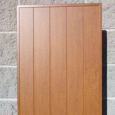 Un oscurante di legno