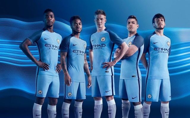 Manchester City 16-17 Home Kit