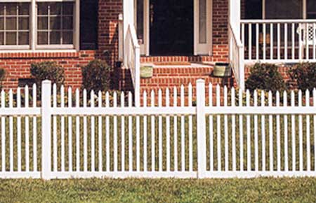 Curve Fence Design — Riverside, CA — Elrod Fence Co