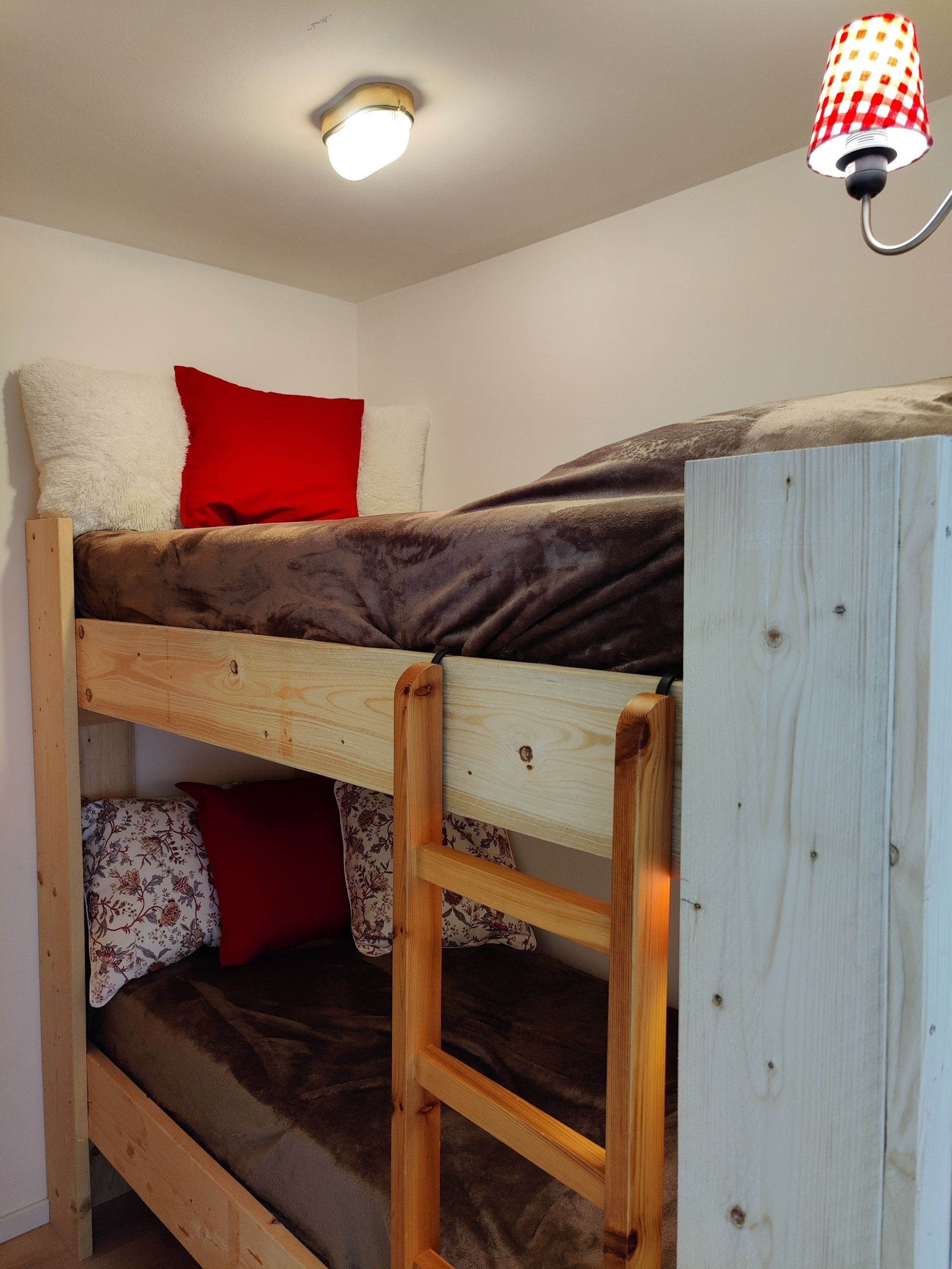 The bunk bed in the second bedroom