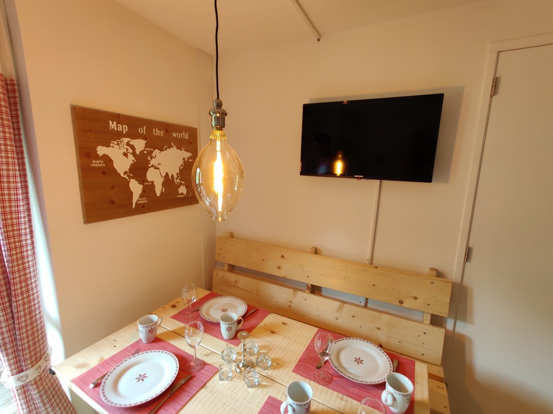 Set table in a living room with a tv