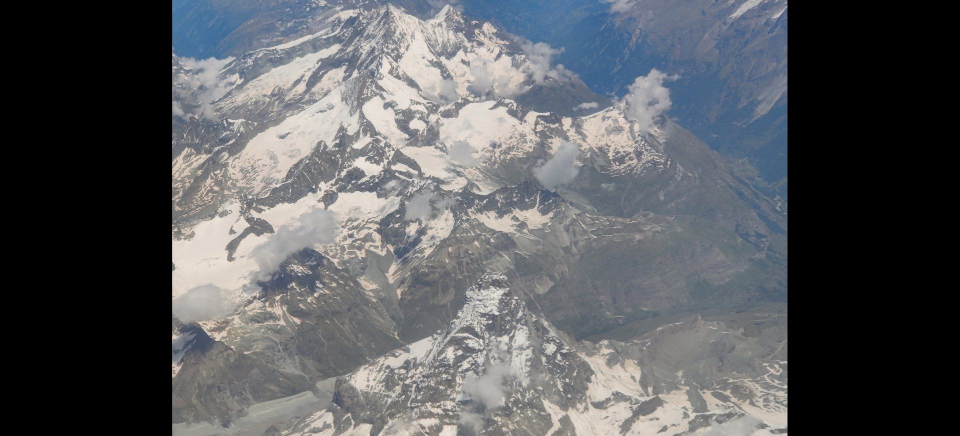  the mountains photographed from the air