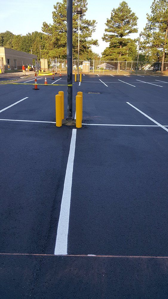 Parking Contractor — Commercial Parking Area in Memphis, TN