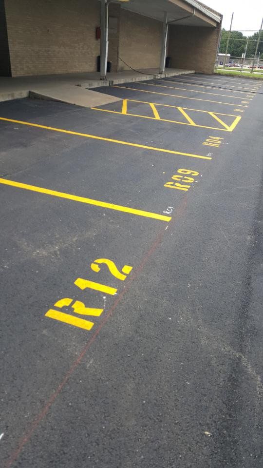 Asphalt Project Gallery — Parking Lot with Yellow Lines in Memphis, TN