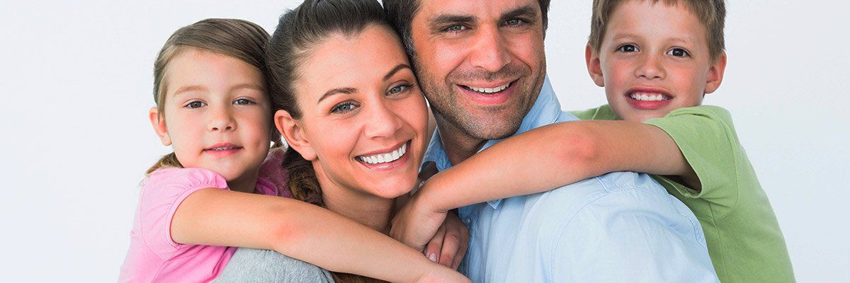 Simon Dellamalva Podiatry happy family