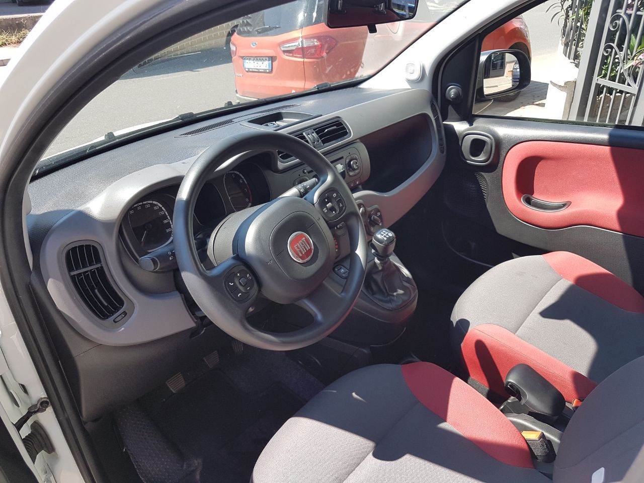 abitacolo di automobile Fiat 500L