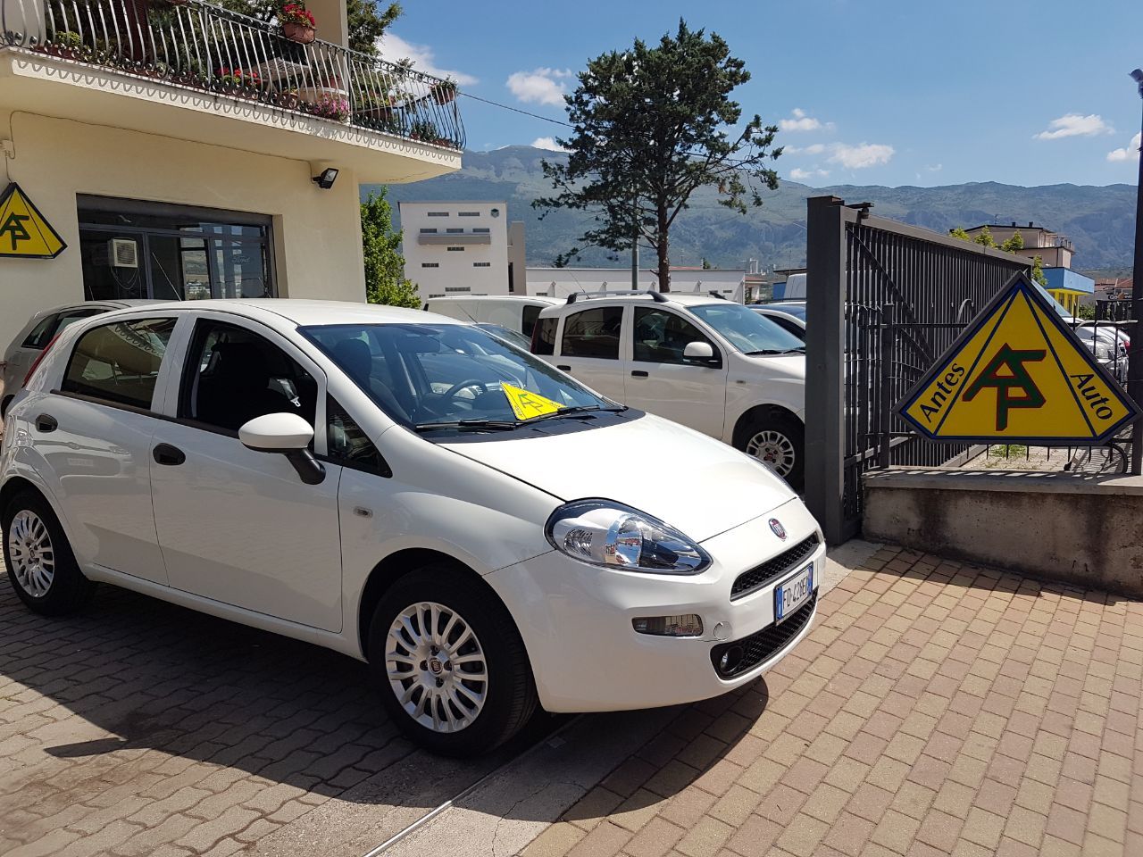 automobile Fiat Punto