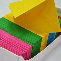 Buste e cartoncini colorati