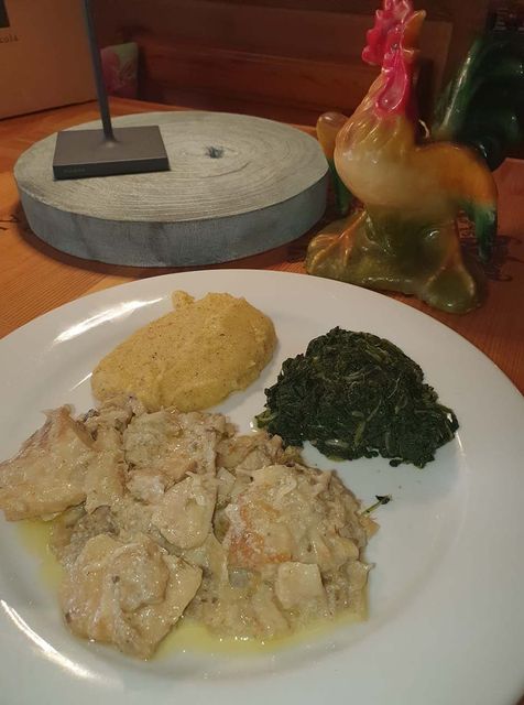secondo di baccalà in bianco con polenta e broccoli
