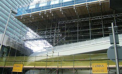 Building scaffolding