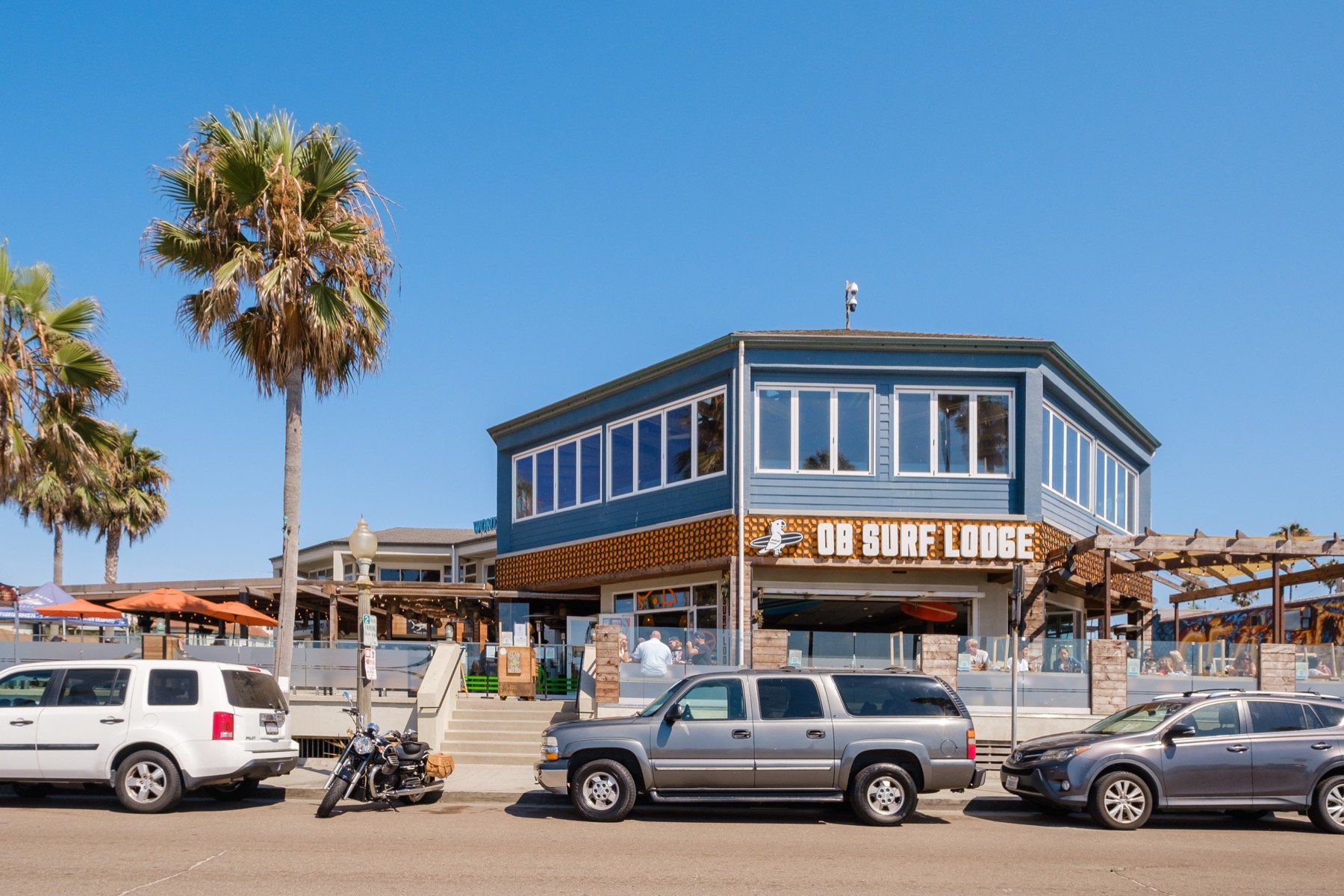 Surf lodge