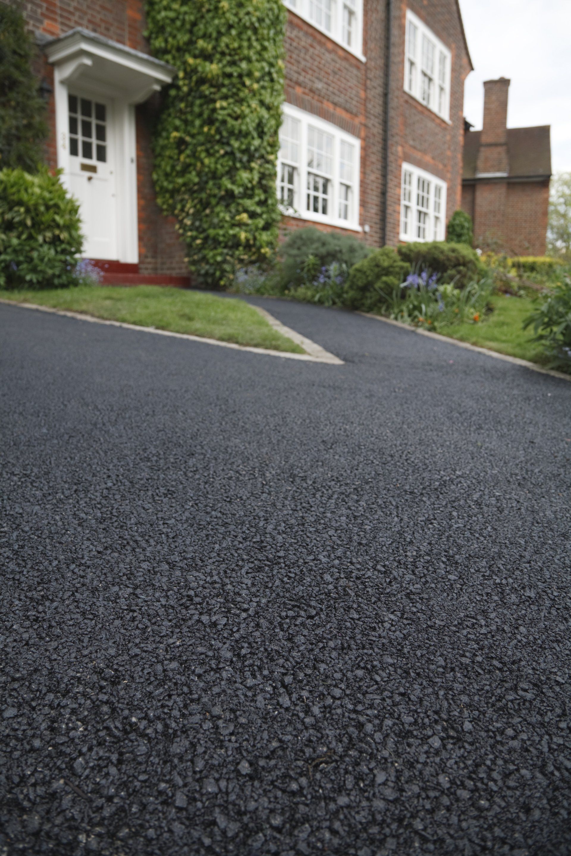 New Asphalt - Asphalt Tarmacadam Driveway Outside in Fredericksburg, VA New Asphalt - Asphalt Tarmacadam Driveway Outside in Fredericksburg, VA