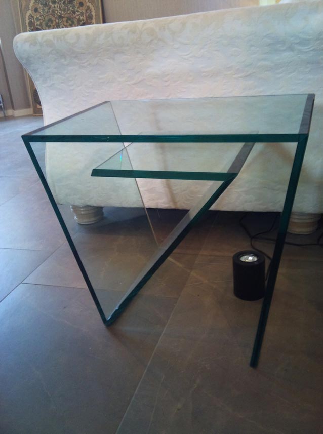 triangular standing glass side table