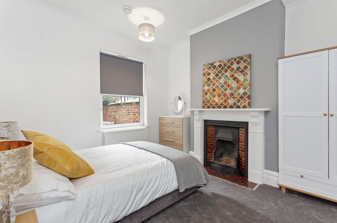 Broadway Apartment