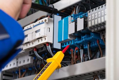 Fire alarms and emergency lights - Croydon, Greater London - Power Point Electrical Ltd - Wires