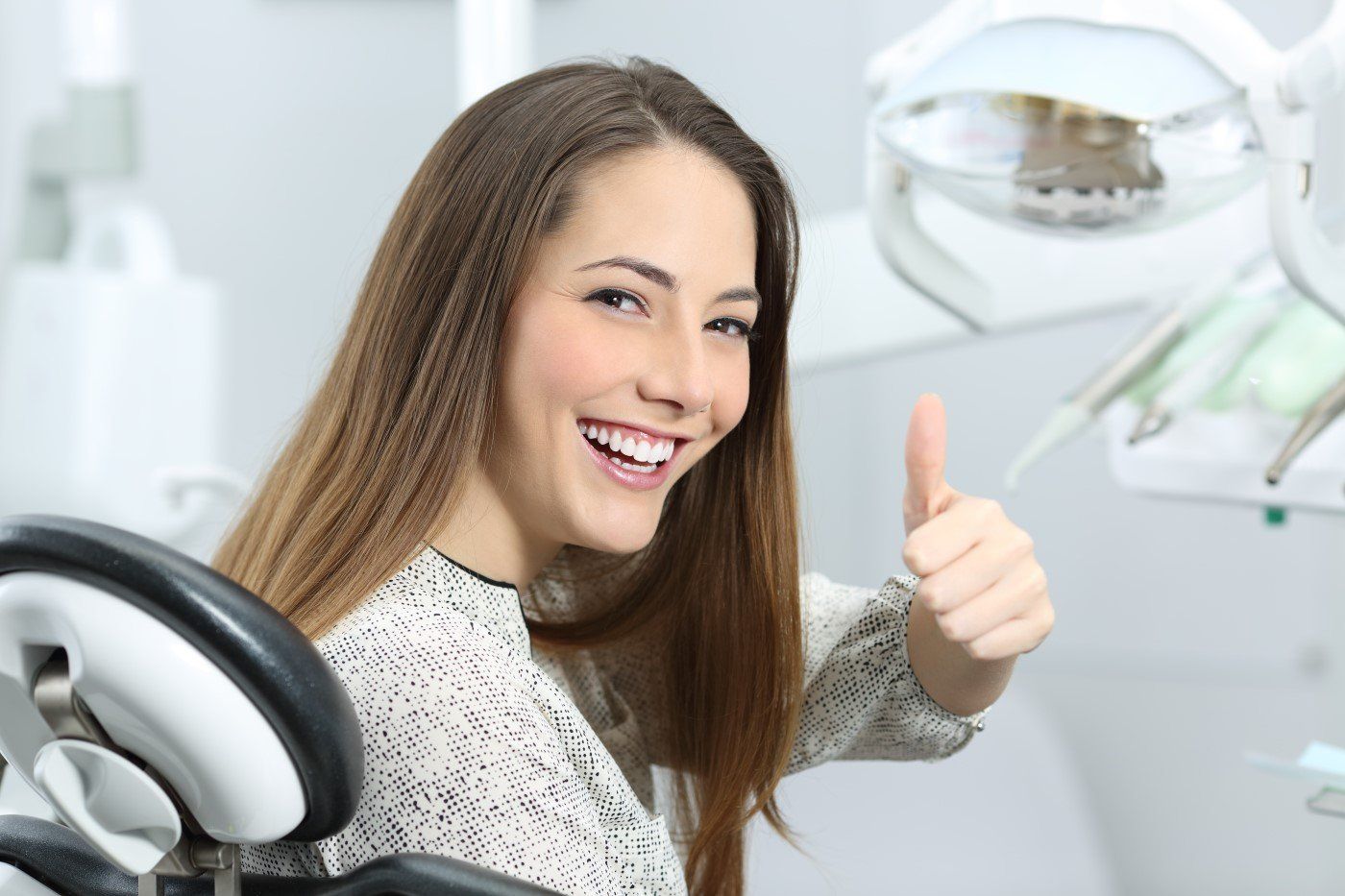 trattamenti di sbiancamento dentale