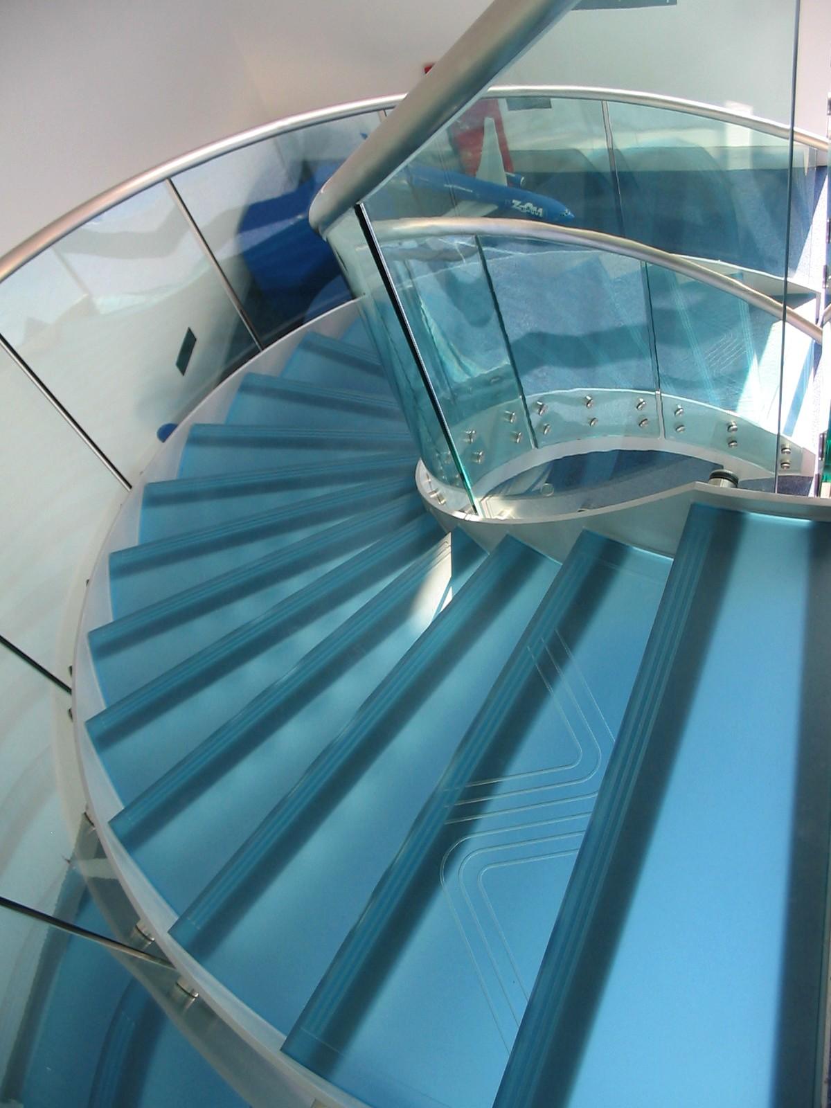 Curved Glass laminated windows