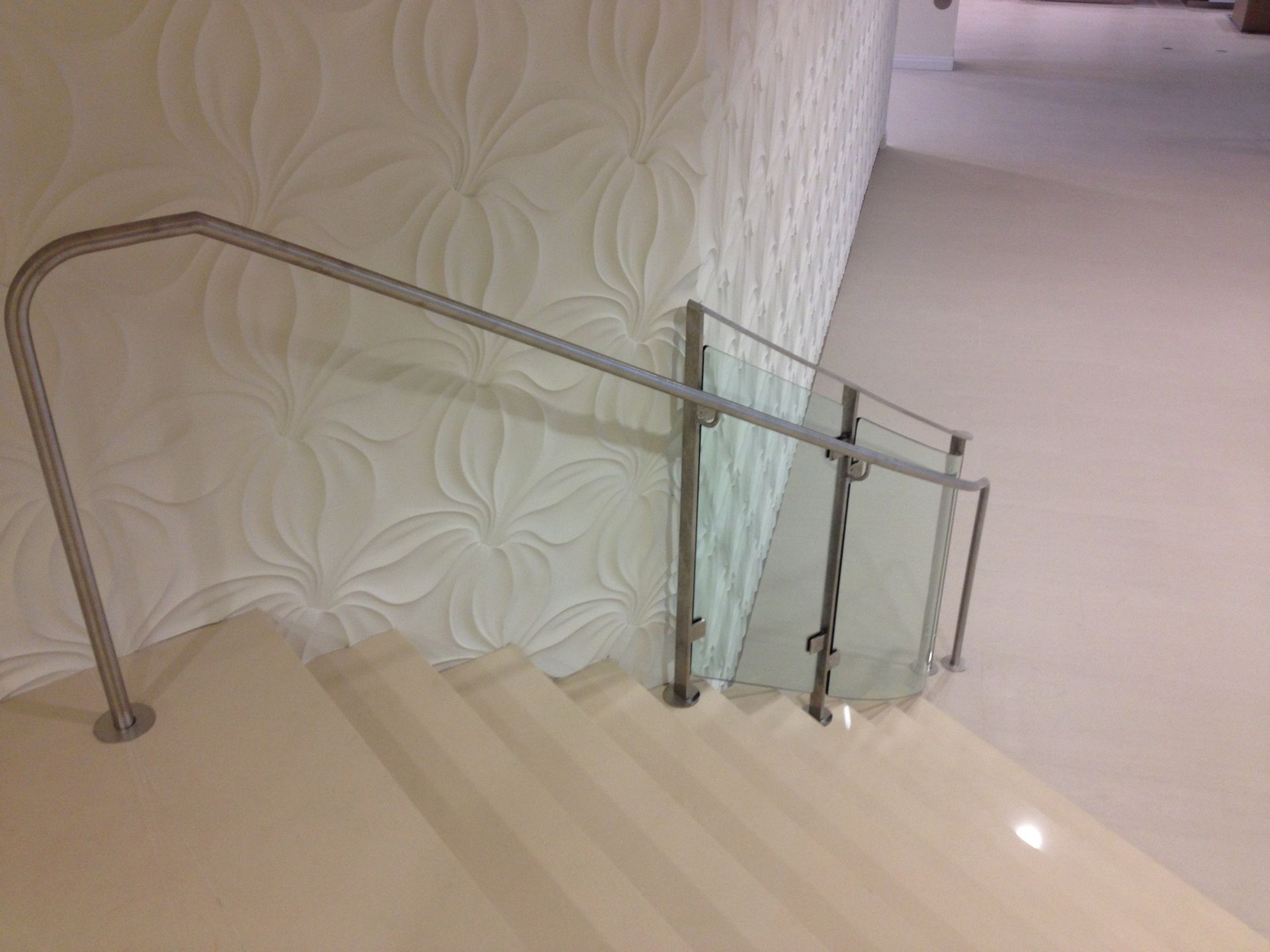 Curved Glass Stairwell