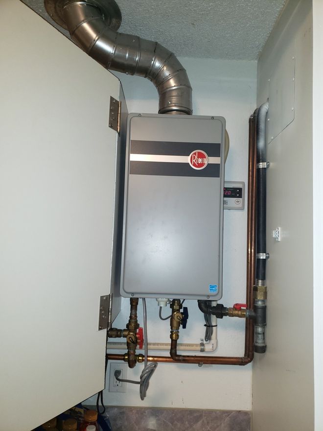 Tankless water heater Tankless water heater