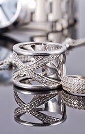 Jewelries - Elegant silver ring in Warren, OH Jewelries - Elegant silver ring in Warren, OH