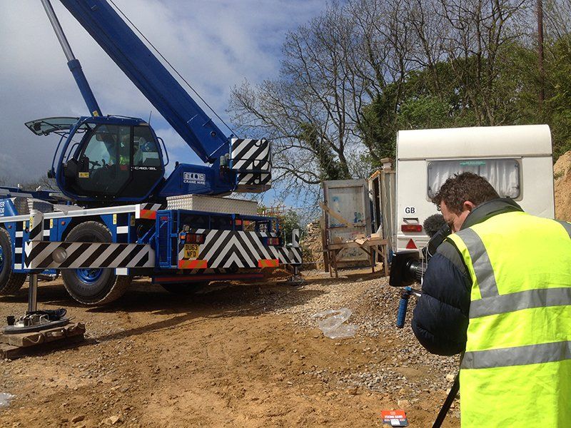 Crane hire service
