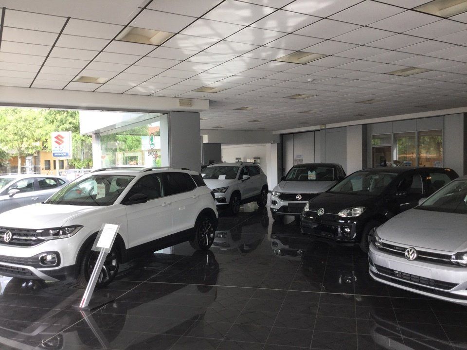 Auto in esposizione