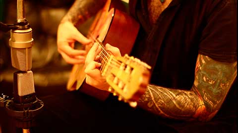 Grabación de guitarras en el Estudio Orion
