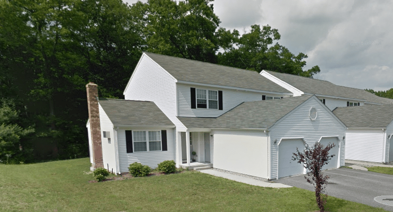 Oak Forest Village Exterior